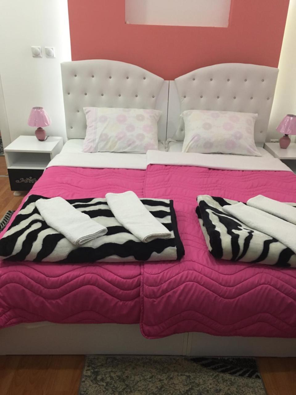 Bed and Breakfast Prenociste Bojan 017 Вранє Екстер'єр фото